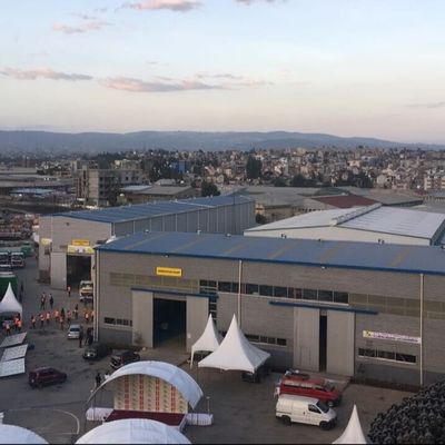 Q355B بناء الفولاذ المجهز المجهز المباني المستودعات الفولاذ ODM