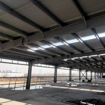 ورشة عمل الهياكل الفولاذية المتفجرة OEM مبنى الإطار الفولاذي المجهز