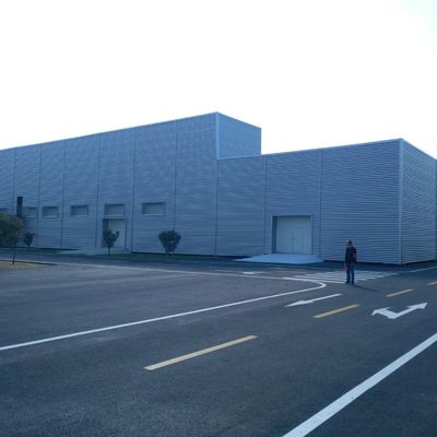 مبنى مستودع مصنوع من قبل المهندسين المهندسين المهندسين الاقتصاديين الحديدية من فولاذ H